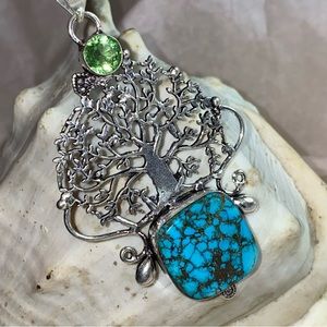 Kingman Turquoise leaves statement tree pendant
